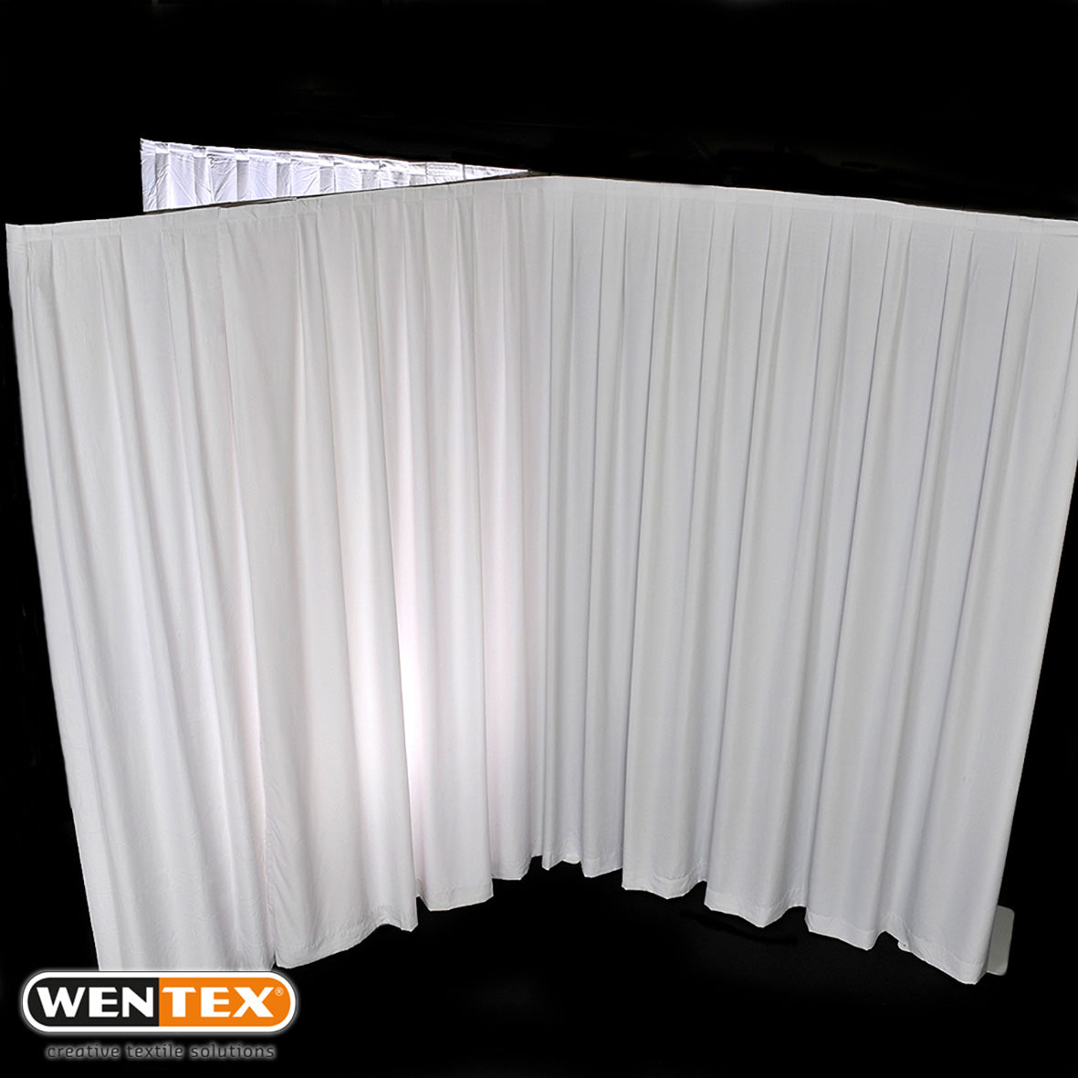 Pleated vs Flat Velvet Napoli: Which Drape Finish for Your WENTEX FOH Kit